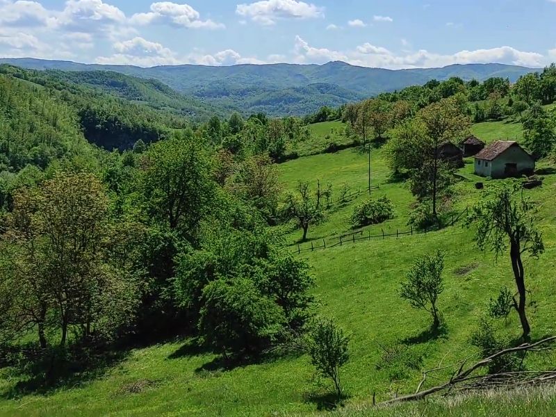 Planina Maljen snimljena iz drona u proleće