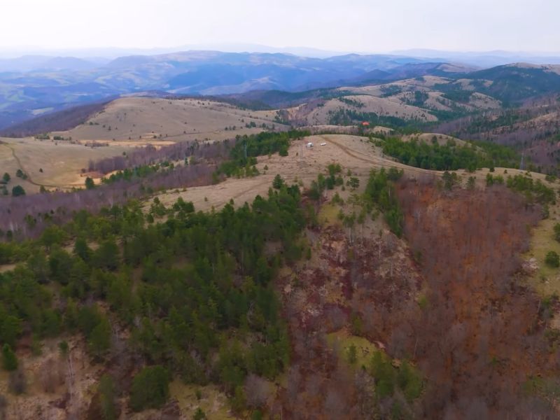 planina divčibare snimljena iz drona
